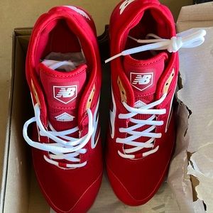 New Balance metal baseball cleats